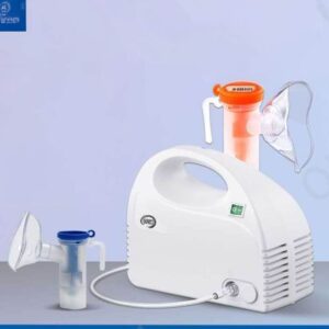Air compressing nebulizer